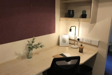1 bed studio, Lady Lawson Street, Tollcross, Edinburgh, EH39DH - Image 3